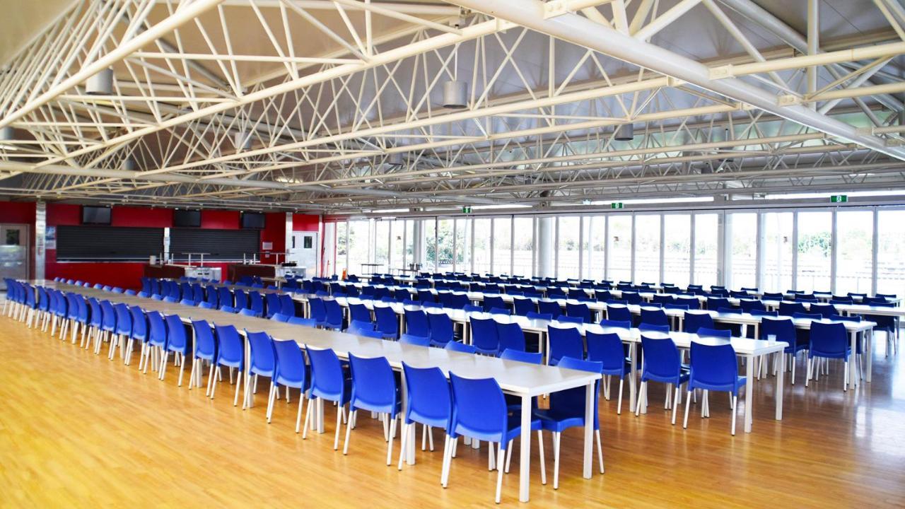 Gold Coast Performance Centre Hostel Екстериор снимка