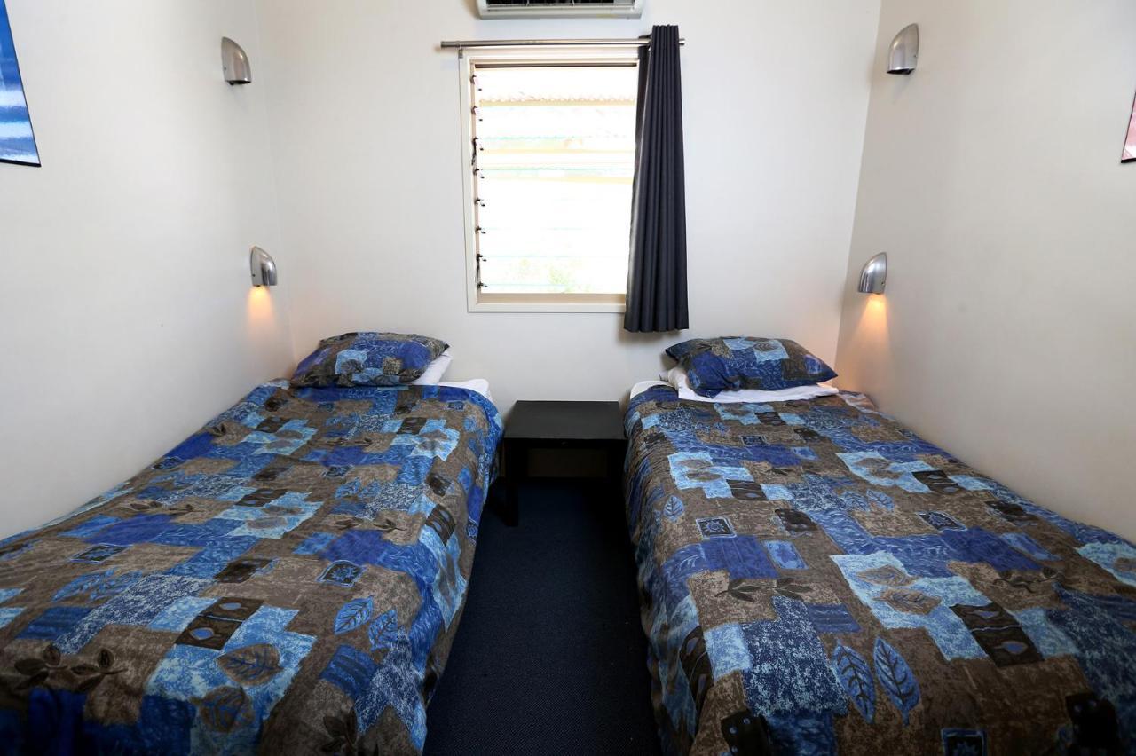 Gold Coast Performance Centre Hostel Екстериор снимка
