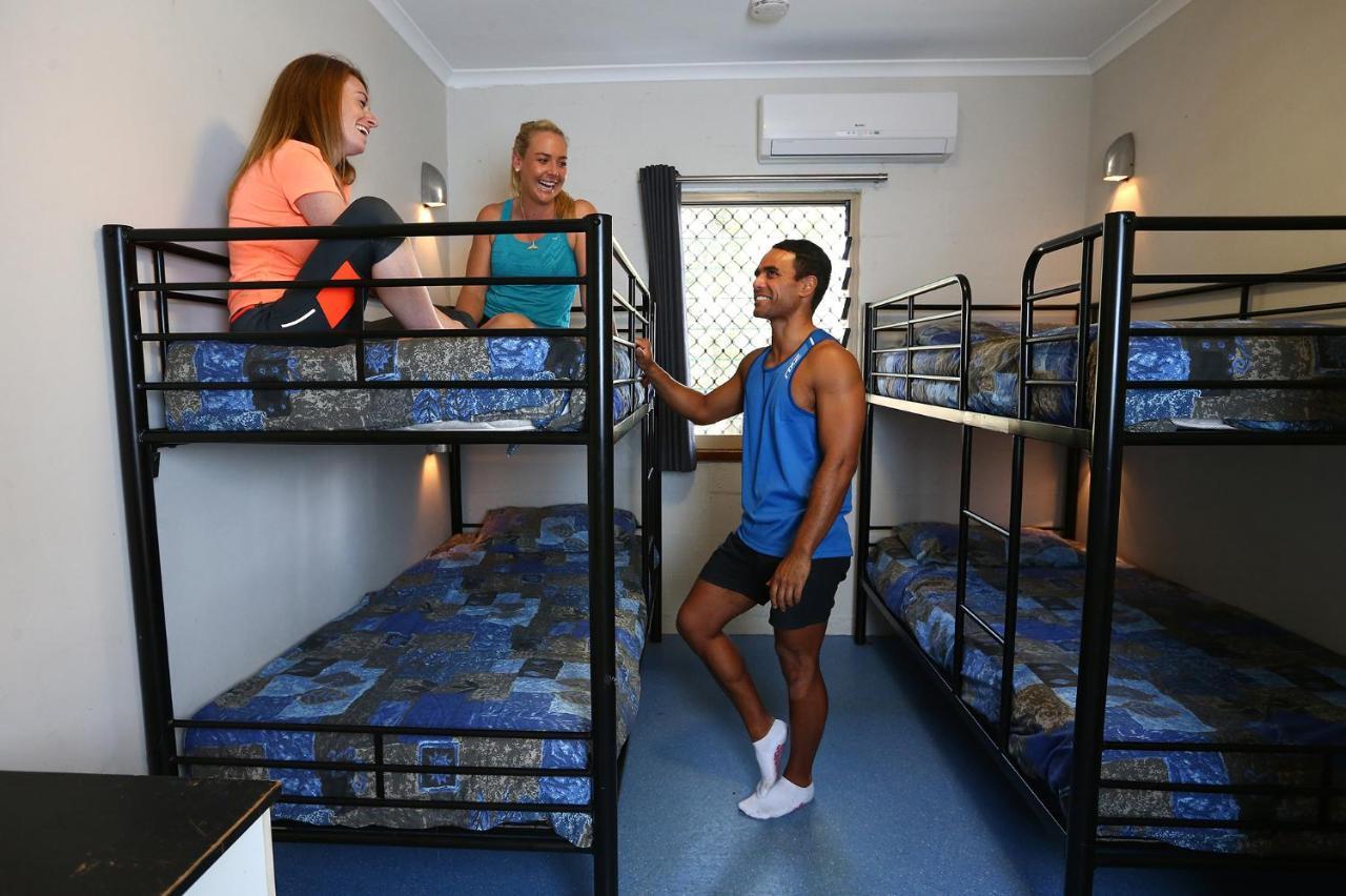 Gold Coast Performance Centre Hostel Екстериор снимка